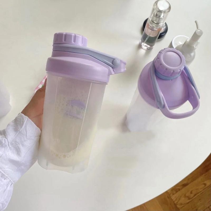 Bình Nước 500Ml/700ml Màu Trơn Dễ Thương Kèm Bóng Khuấy Tiện Dụng Cho Dã Ngoại