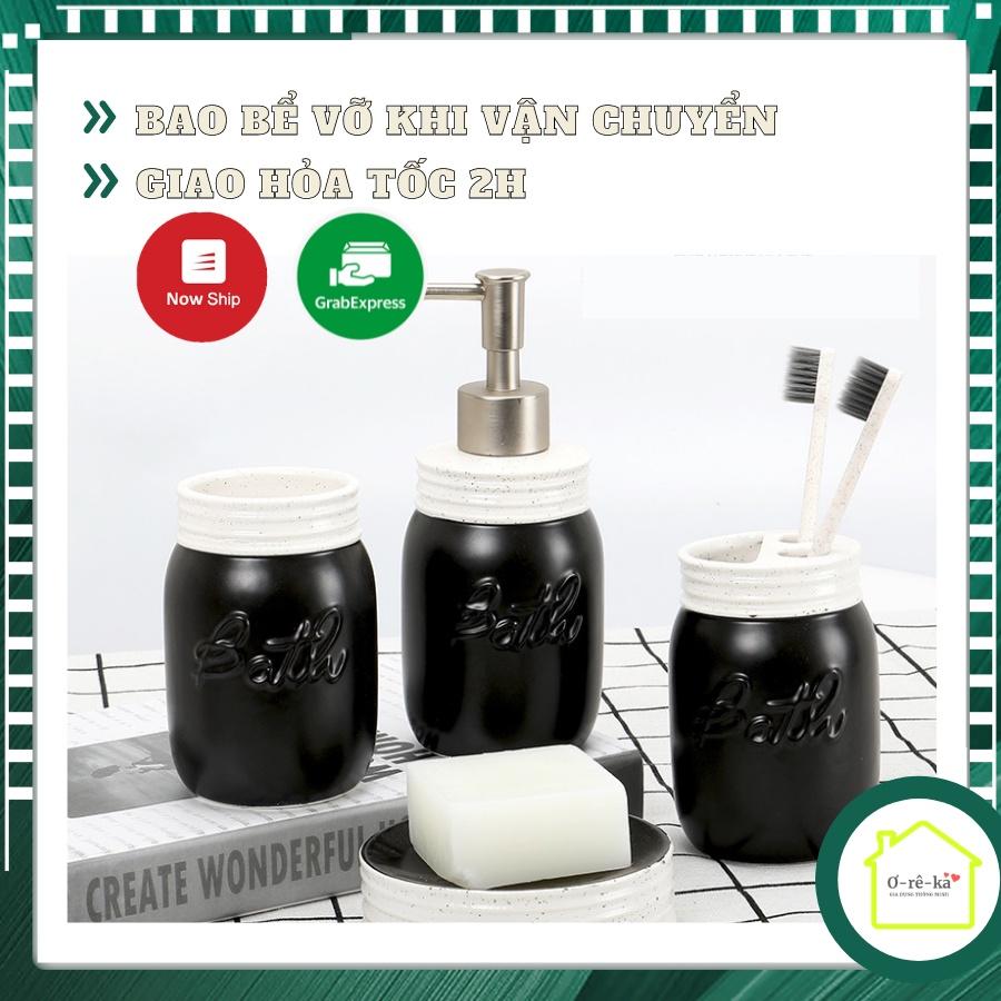 Đồ dùng phòng tắm 4 món Black & White bằng sứ đẹp, set đồ dùng nhà tắm đựng bàn chải, xà phòng, cốc súc miệng - Oreka