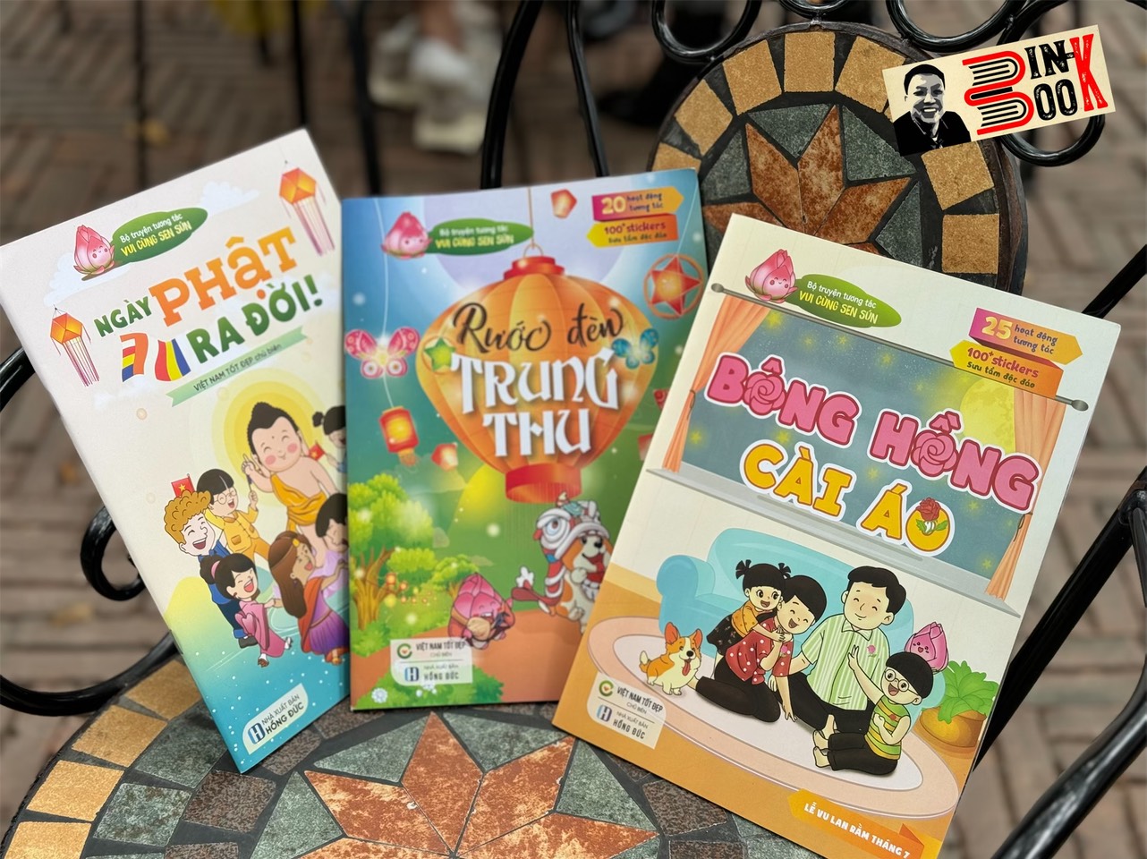 Bộ truyện tương tác VUI CÙNG SEN SÚN - RƯỚC ĐÈN TRUNG THU - BÔNG HỒNG CÀI ÁO - NGÀY PHẬT RA ĐỜI - Việt Nam Tốt Đẹp - NXB Hồng Đức.