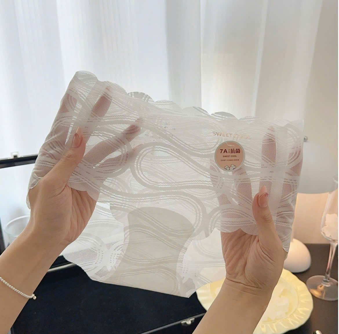 QUẦN LÓT LỤA BĂNG KHÔNG HẰN KIỂU MỎNG TỪ 40-60KG DÀNH CHO NỮ
