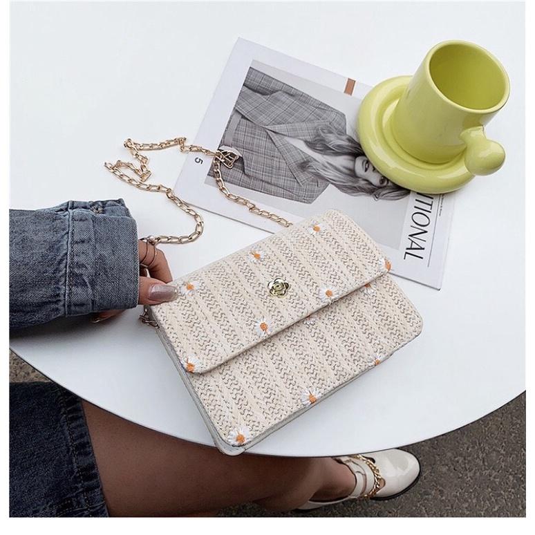 Túi đeo chéo nhỏ hợp thời trang