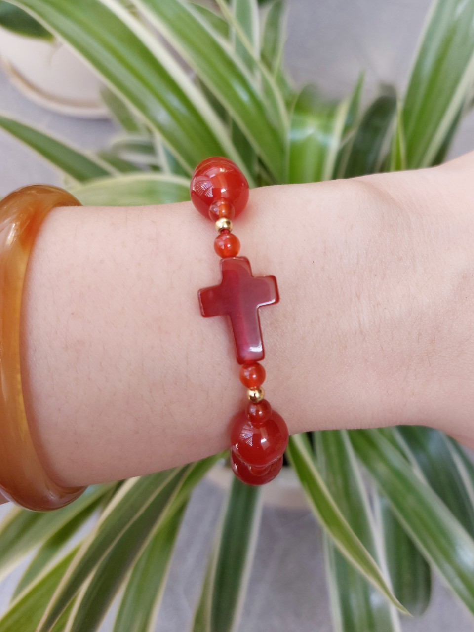 Vòng tay chuỗi mân côi thời trang đá mã não đỏ cao cấp ATMC01