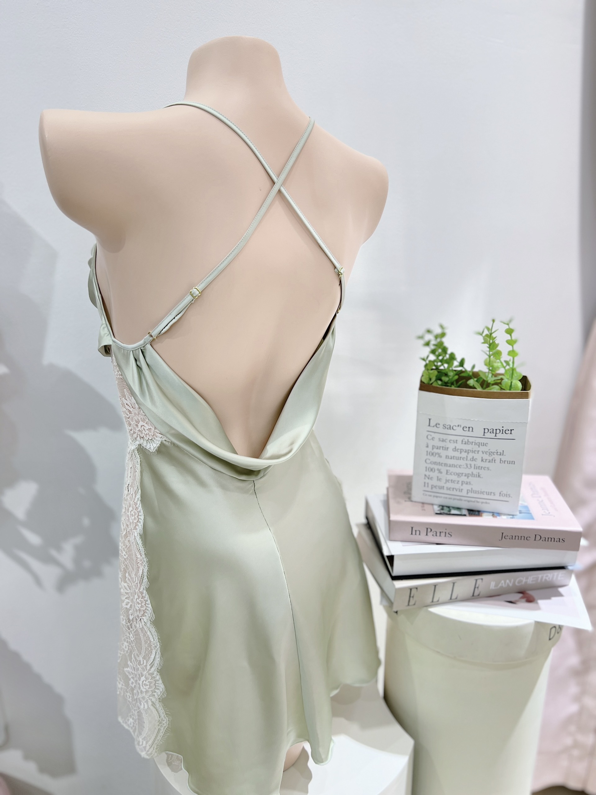 Váy Ngủ Lụa Satin Thoải Mái - B.Lingerie