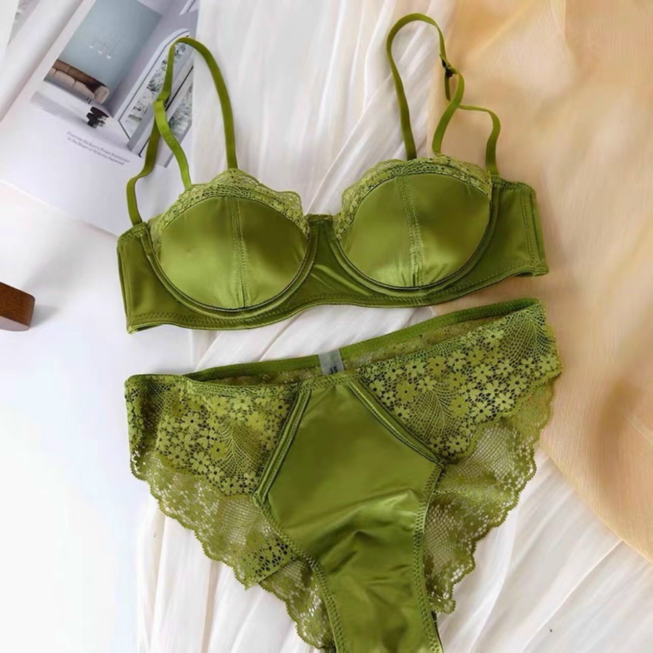 Set đồ lót mút mỏng loại 1 đệm mỏng có gọng-Bộ đồ lót nữ lụa satin,nâng đẩy ngực,căng tròn vòng 1 sexy,viền ren xinh xắn