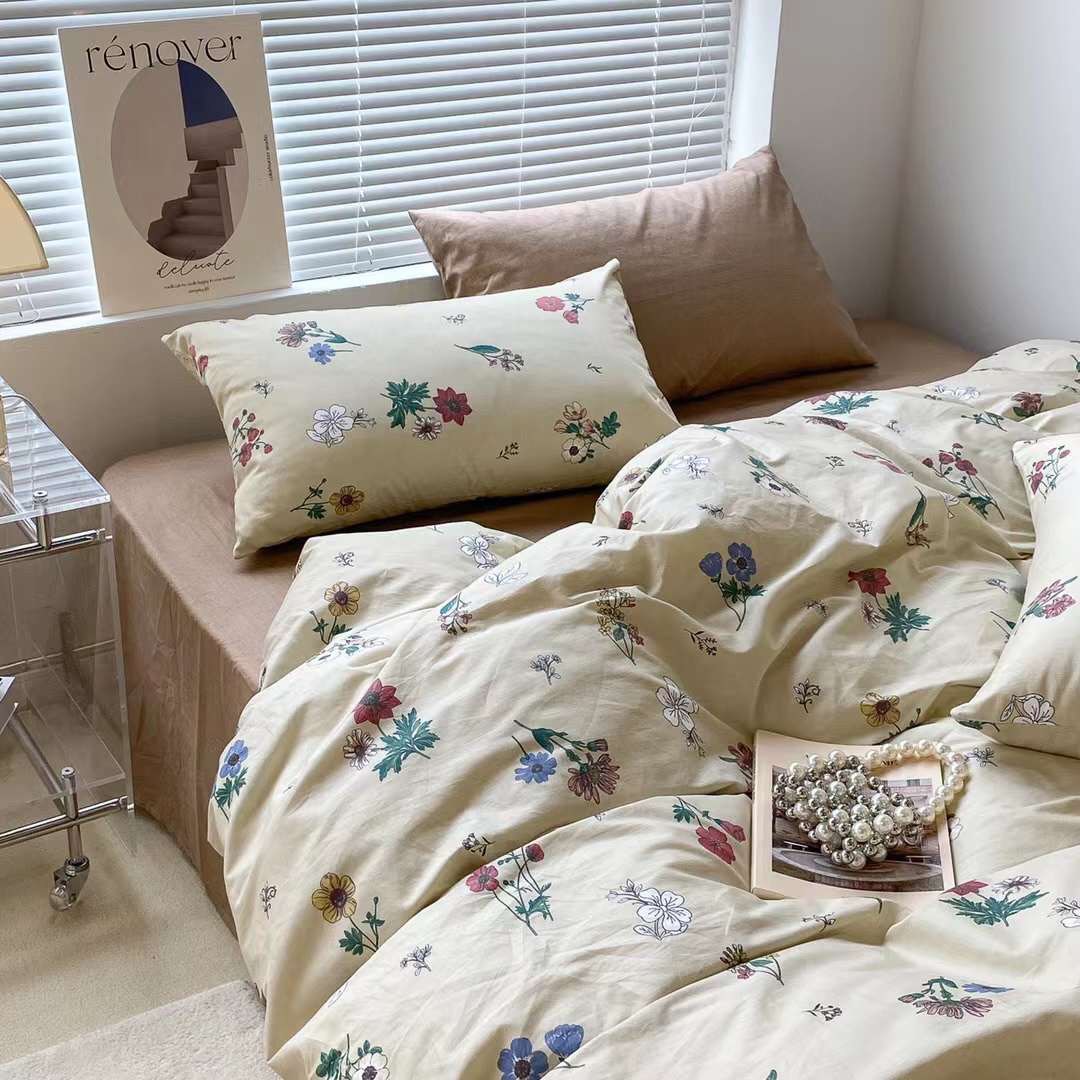 Bộ Vỏ chăn ga gối Cotton Living 100% hoa nhí nâu bản vintage mới về vải thoáng mát dùng được 4 mùa