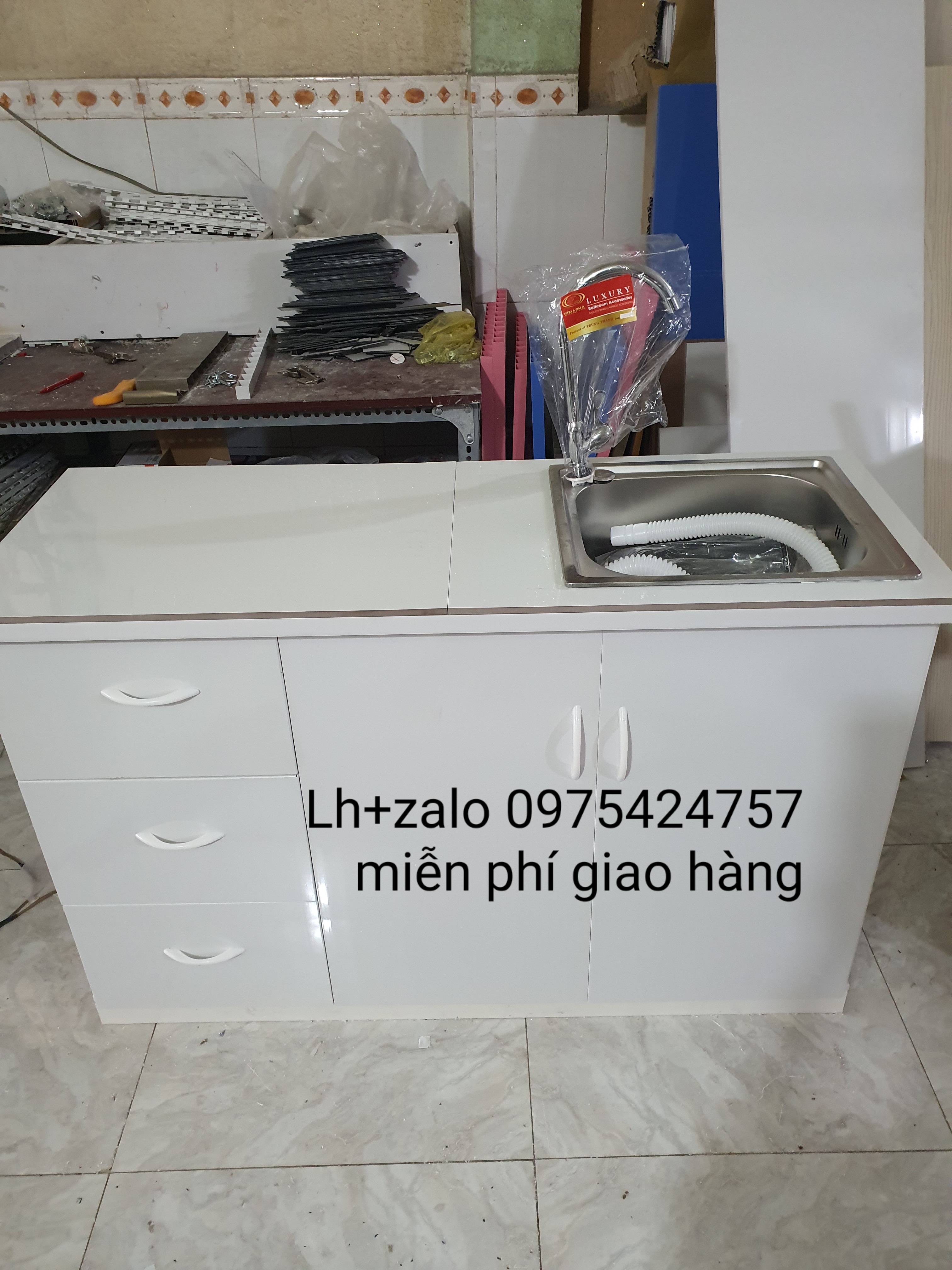 Tủ bếp mini sẵn bồn mặt gạch 