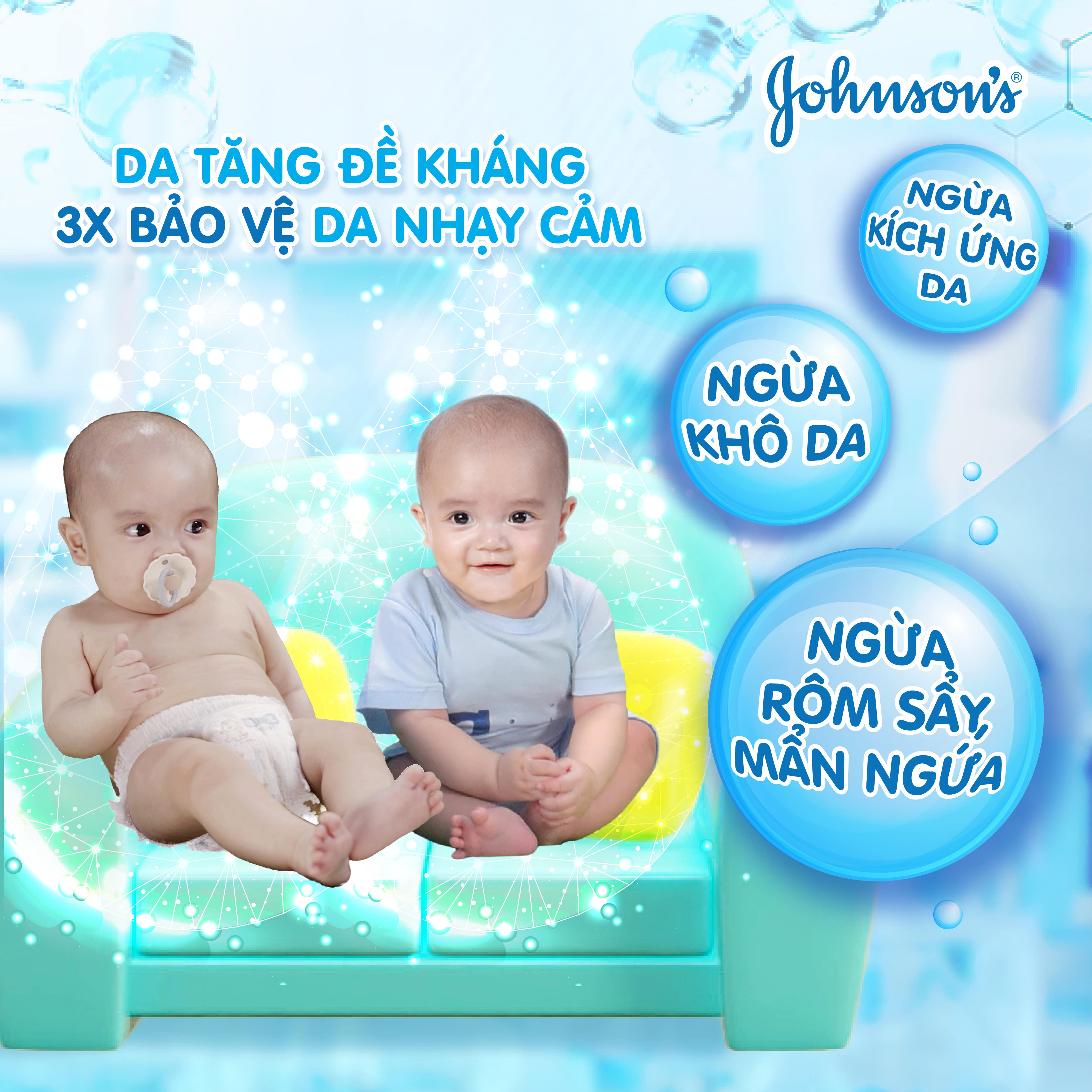 Combo 2 Chai Sữa Tắm Gội Toàn Thân Mềm Mịn Johnson' Baby Bath Cotton Touch 500mlx2