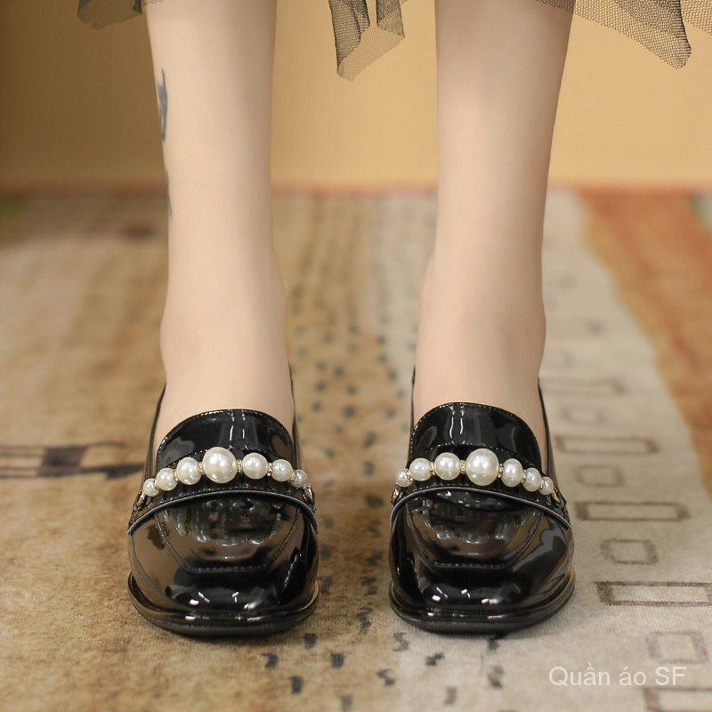 Giày lười da mềm đế bằng 4cm đính ngọc trai phong cách Anh Quốc thời trang cho nữ