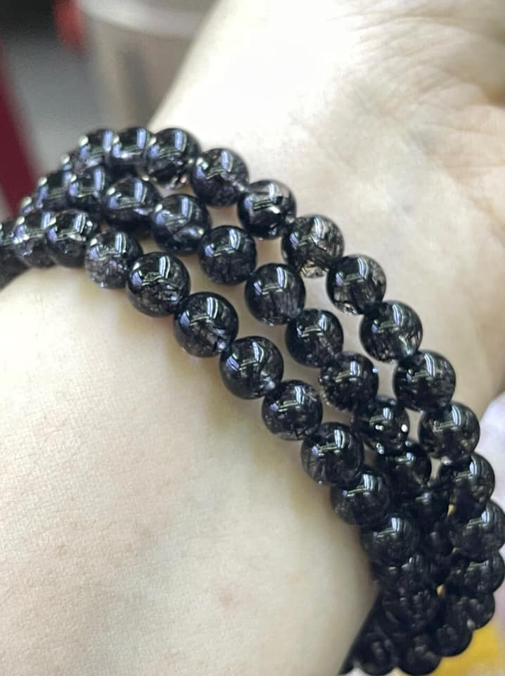 Vòng tay phong thủy Thạch Anh Tóc Đen Tự Nhiên VIP Vòng size 6,8mm đẹp quấn 3 vòng tay kiểu bóng tay đẹp xinh Hợp Nữ mệnh thủy mệnh mộc ạ