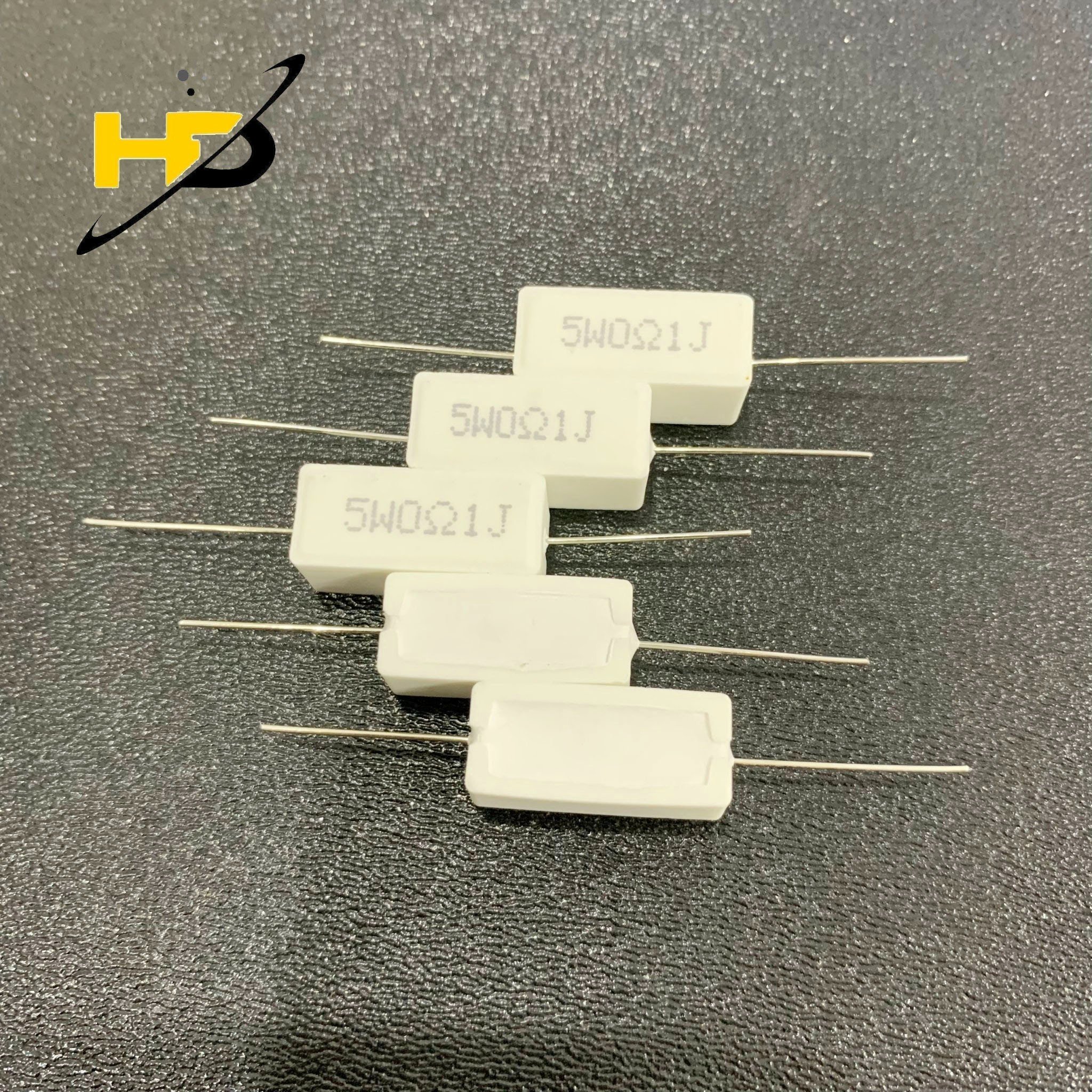 Điện Trở Sứ 0.1R 5W , Điện Trở Gốm Chân Cắm Dáng Nằm