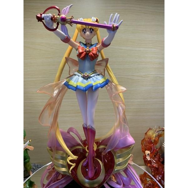 Mô hình Thủy Thủ Mặt Trăng Sailor Moon GK Led 35cm - Mô hình trang trí quà tặng