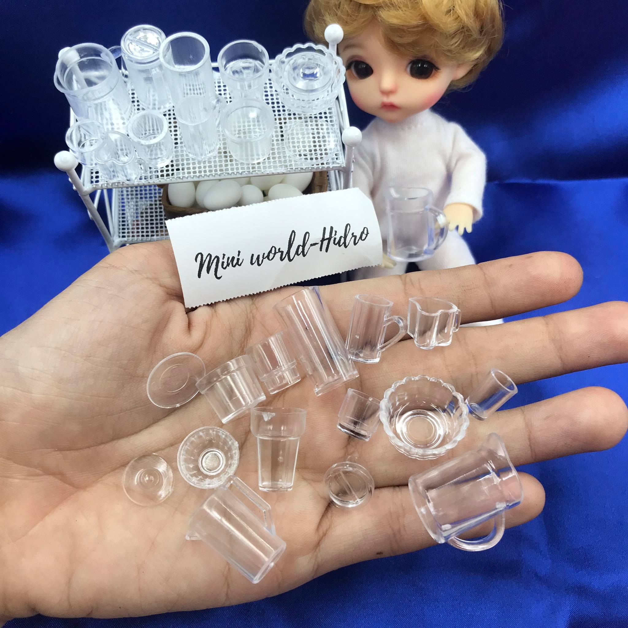 Bộ ca tách chén ly tô mini nhựa trong suốt dùng cho búp bê như hình . Miniature