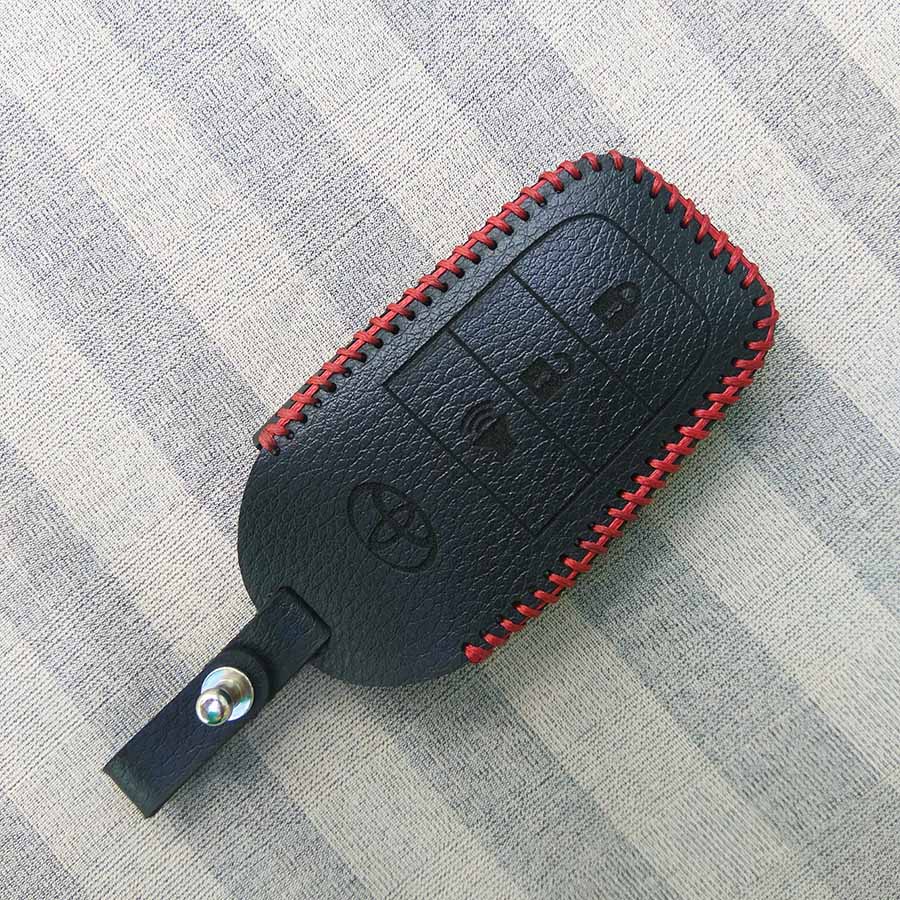 Bao da 3 nút chìa khóa smartkey cho xe hơi Toyota Fortuner (Đen)