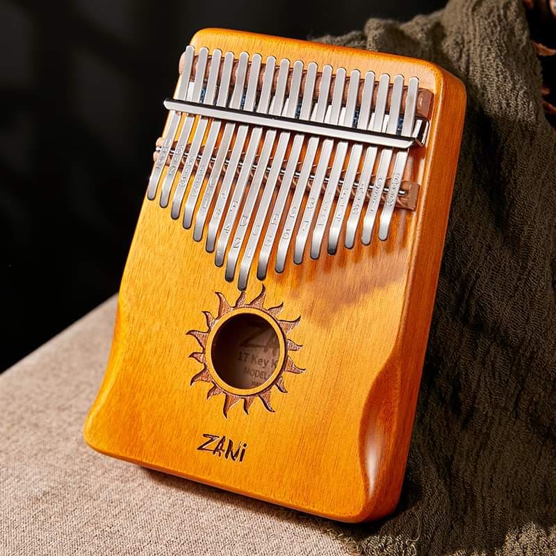 ĐÀN KALIMBA HOA VĂN MẶT TRỜI LOẠI 17 VÀ 21 PHÍM CÓ KHẮC NỐT SẴN, ÂM THANH HAY, ĐẦY ĐỦ PHỤ KIỆN ĐI KÈM