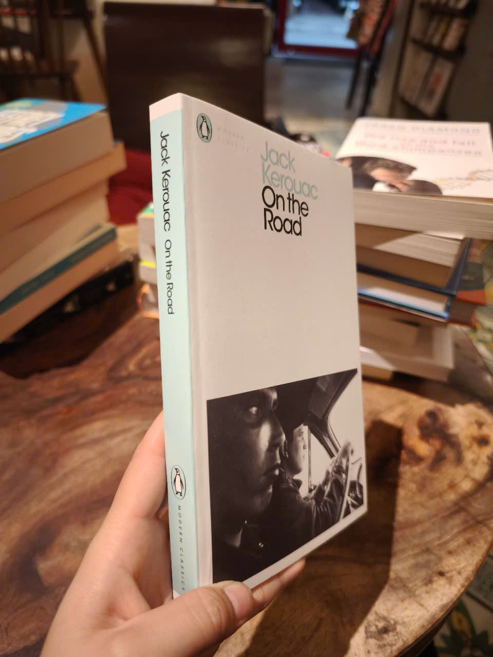 Sách - On the Road by Jack Kerouac - English Novel - Mordern Classic / Tiểu Thuyết tiếng Anh