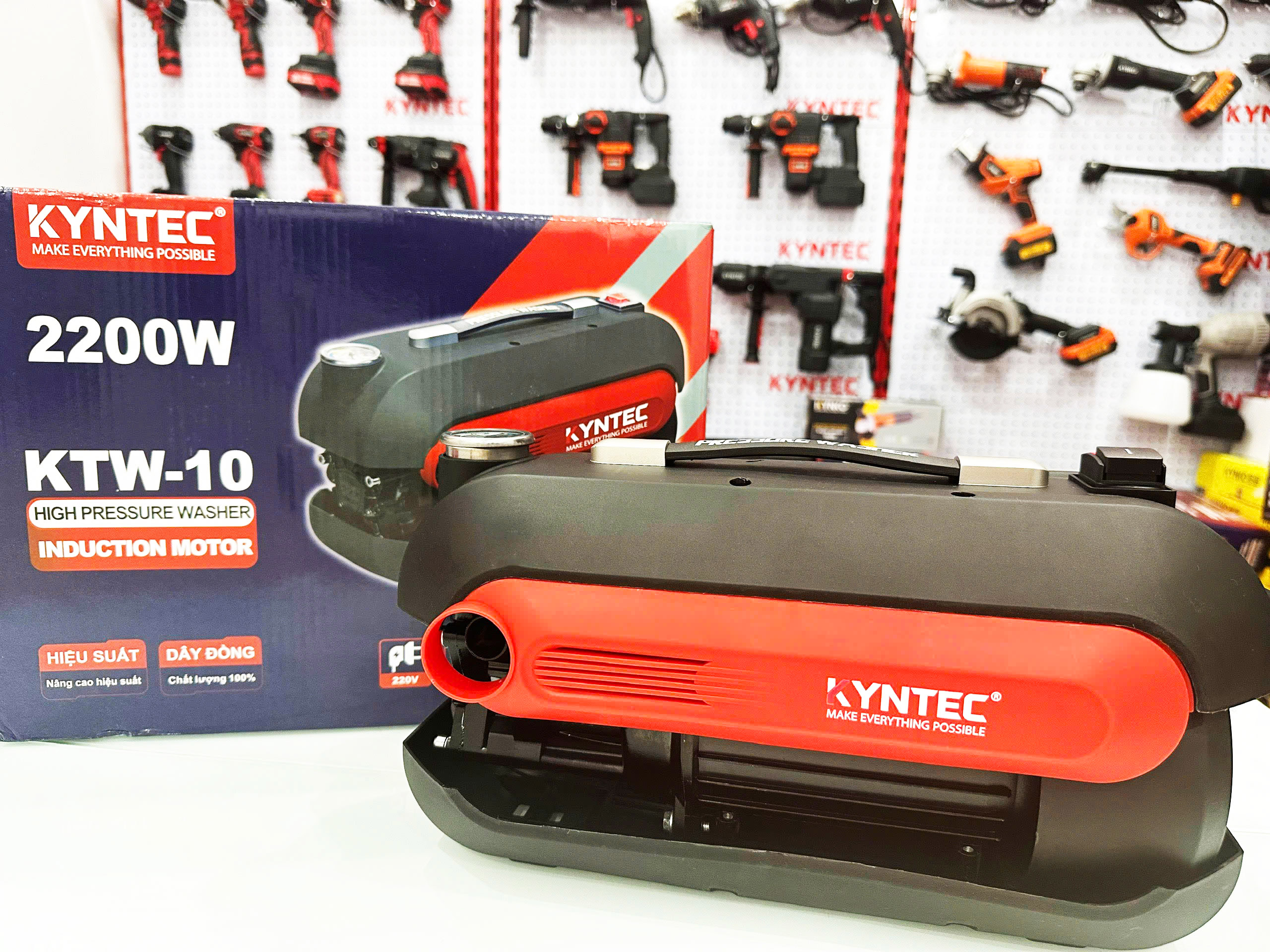 Máy rửa xe áp lực cao nhập khẩu chính hãng Kynko Kyntec KTW - 10 siêu bền