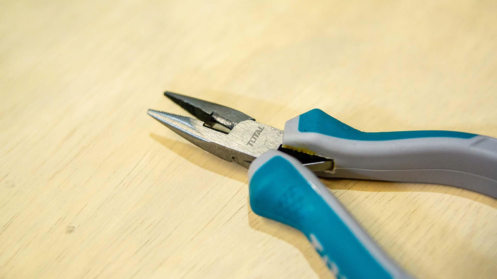 KÌM MŨI NHỌN MINI 115MM TOTAL THTMN256 - HÀNG CHÍNH HÃNG