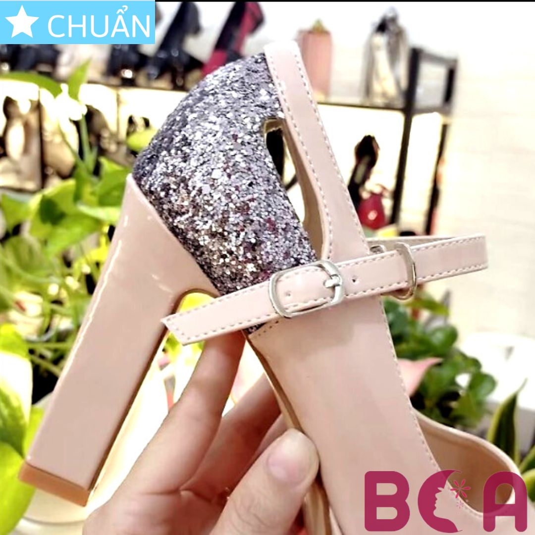 Giày cao gót nữ màu da 9p RO377 ROSATA tại BCASHOP đế đúp, phần gót sau đính kim tuyến lấp lánh sang trọng và đẳng cấp