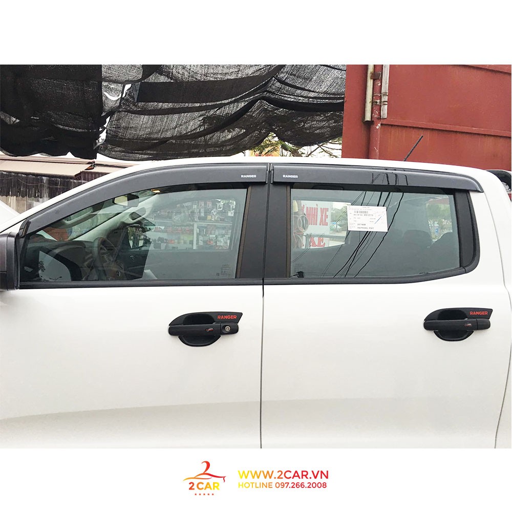 Vè che mưa xe Ford Ranger 2015 - 2021 nhựa đen thái dày cao cấp