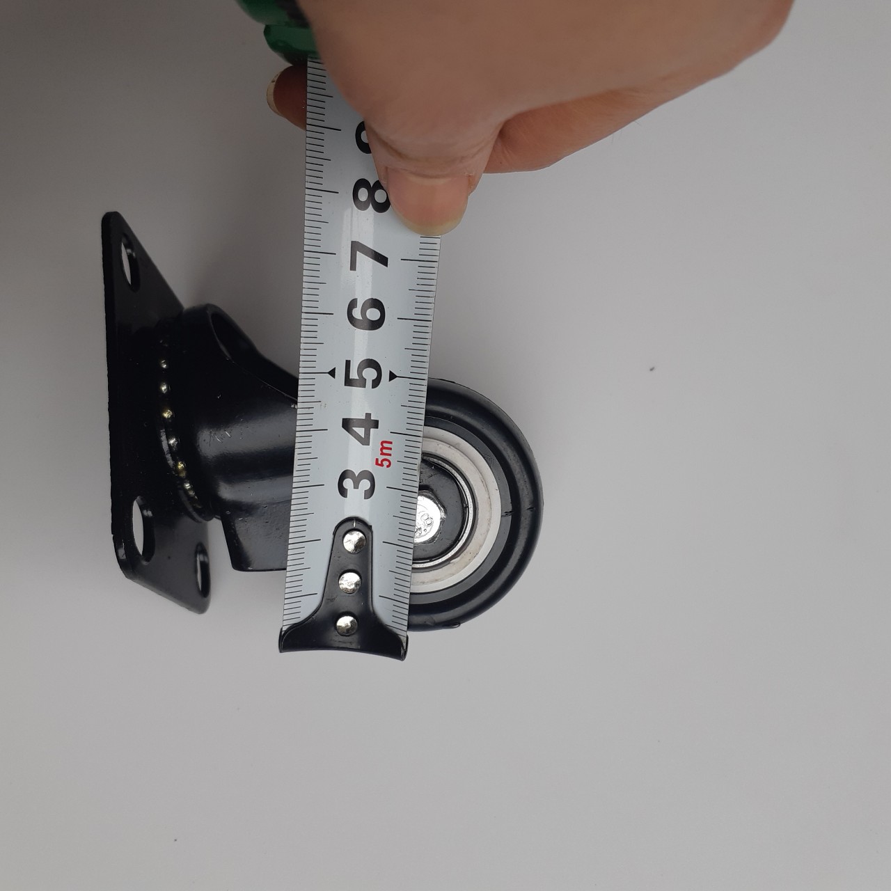 Bộ bánh xe đẩy 5 cm màu đen xoay 360 độ có khóa chống trượt