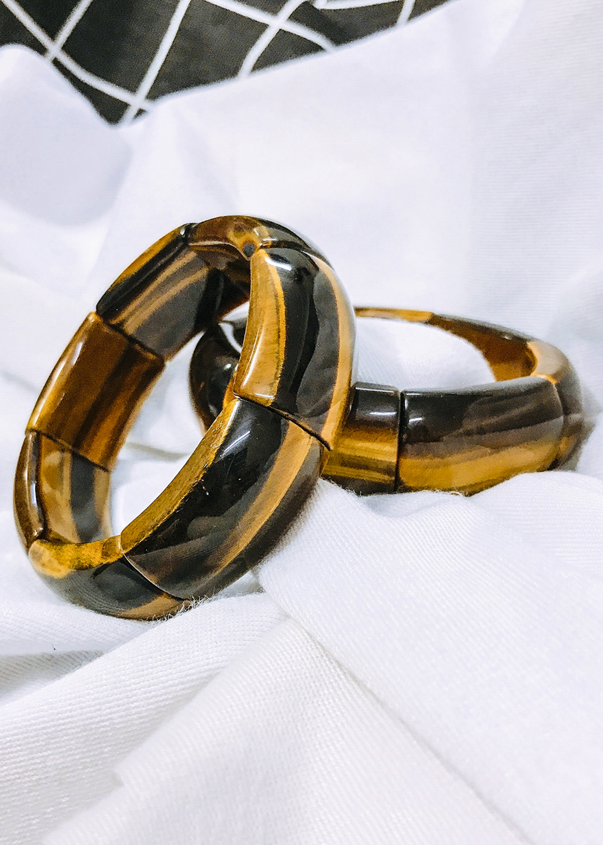 Vòng thạch anh mắt hổ vàng nâu bản đốt lớn mệnh thổ, kim - Ngọc Quý Gemstones