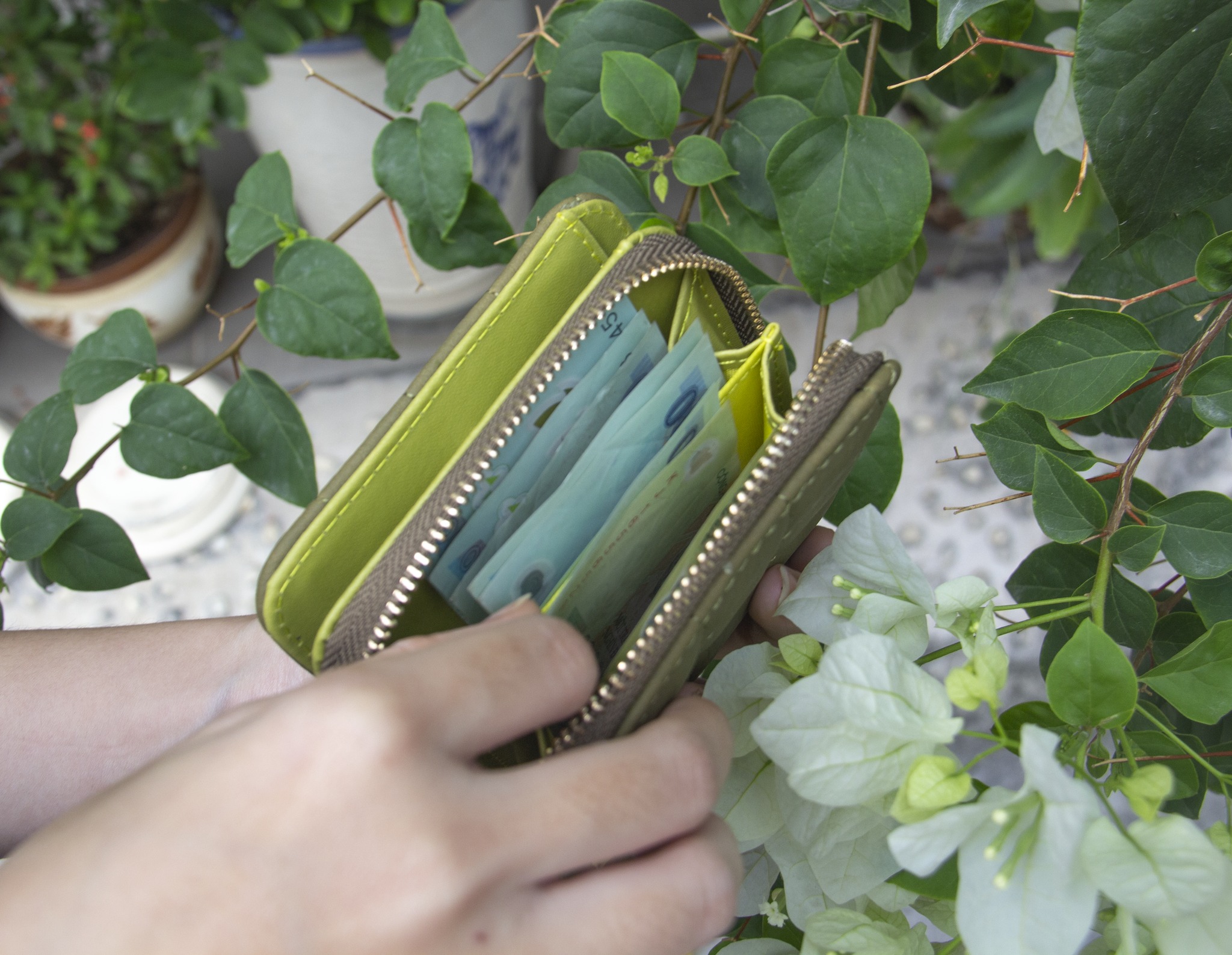 Ví gấp Zipped SQUARE 