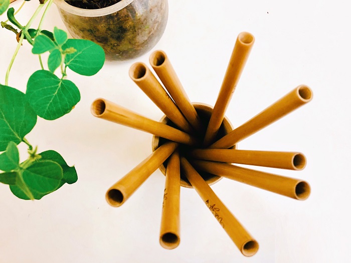 Cốc tre tự nhiên tặng kèm ống hút tre