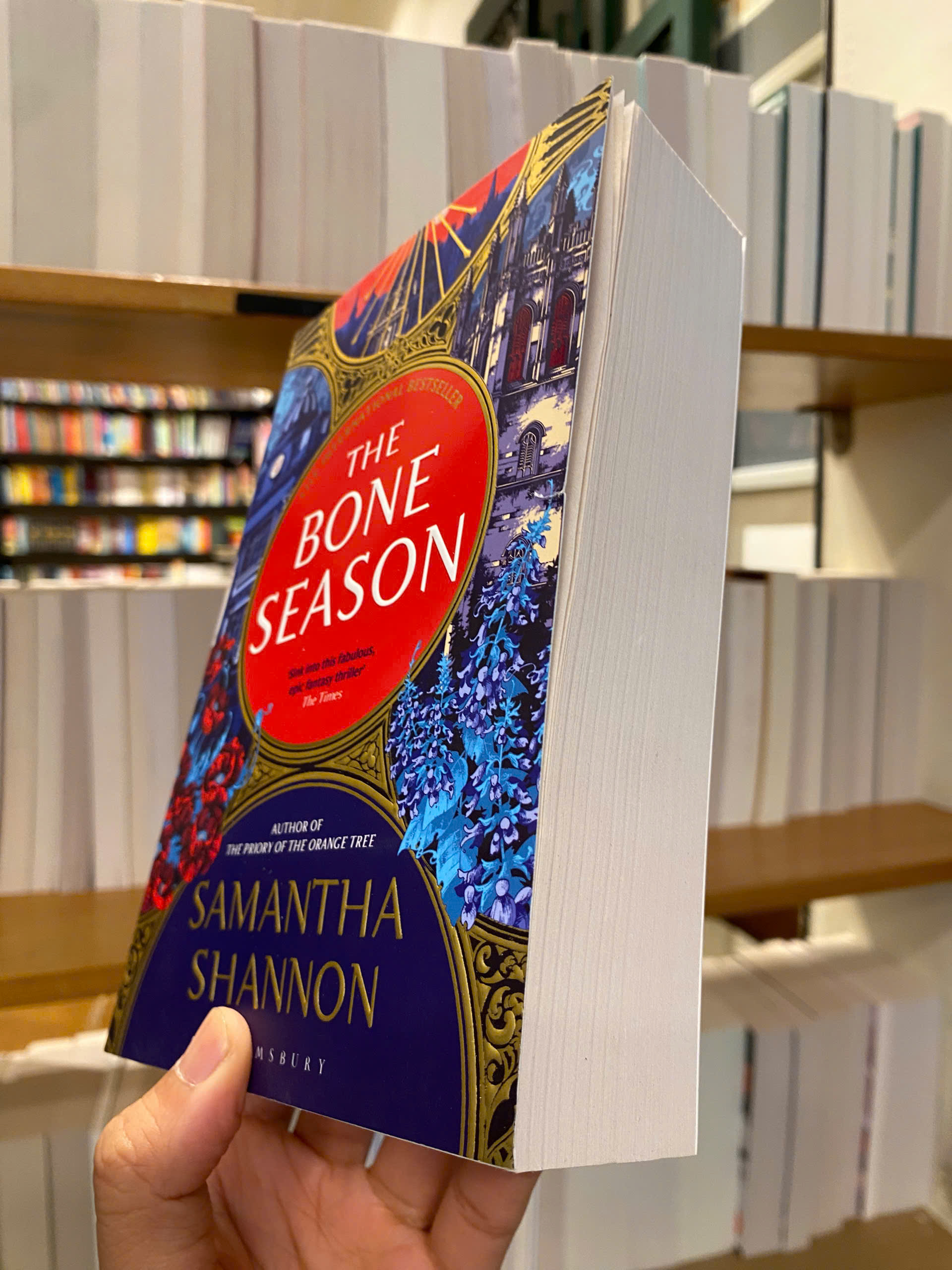 Sách - The Bone Season by Samantha Shannon | English Fantasy / Young Adult / Ngoại văn Nhập khẩu