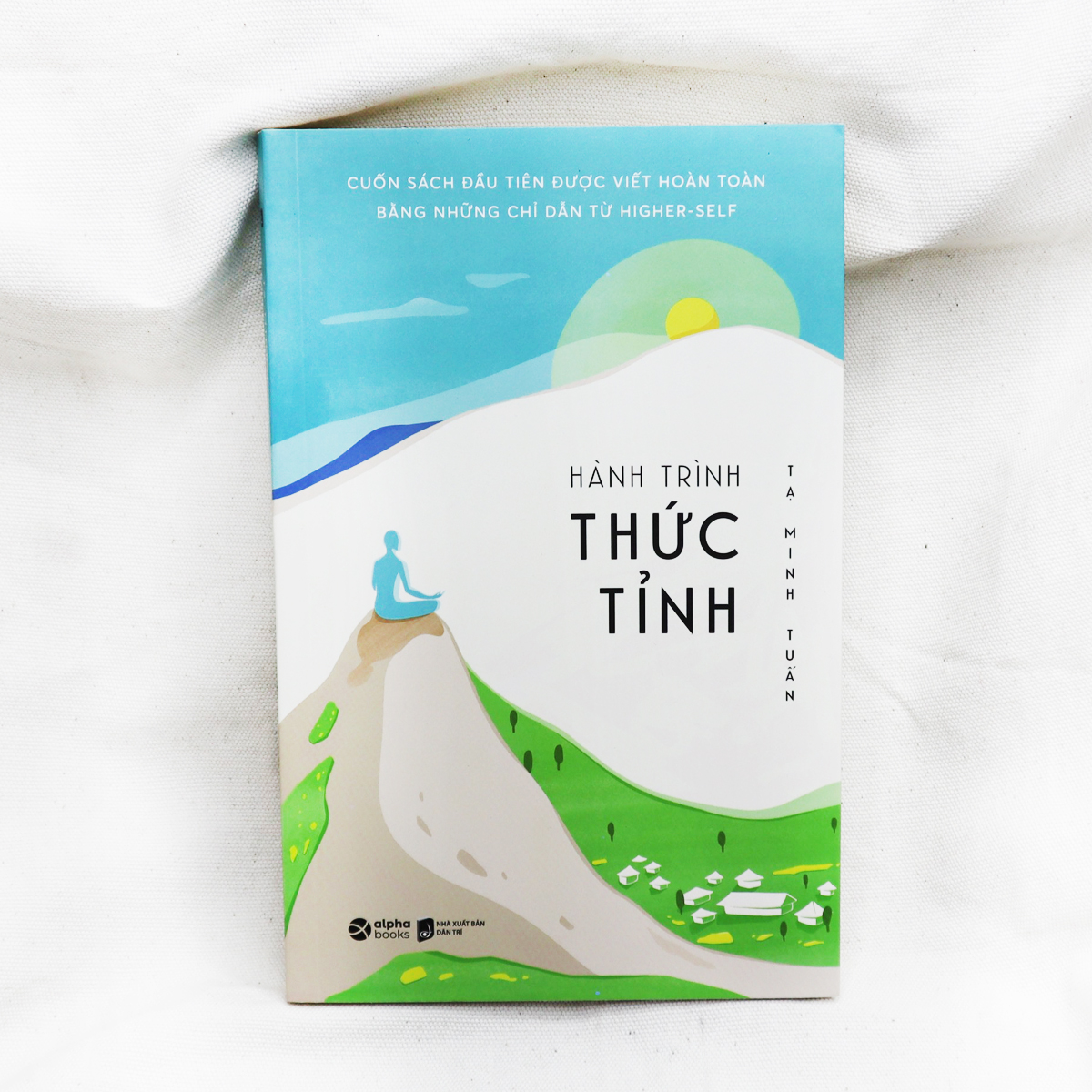 Sách - Hành Trình Thức Tỉnh - Tạ Minh Tuấn