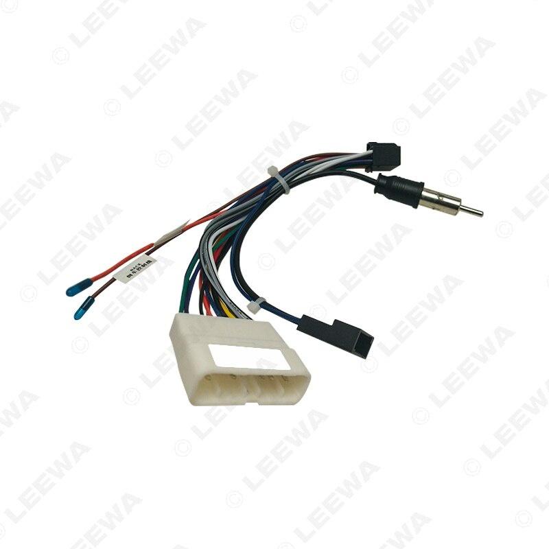 Dây cáp ổ cắm máy nghe nhạc trên xe hơi Isuzu D-Max