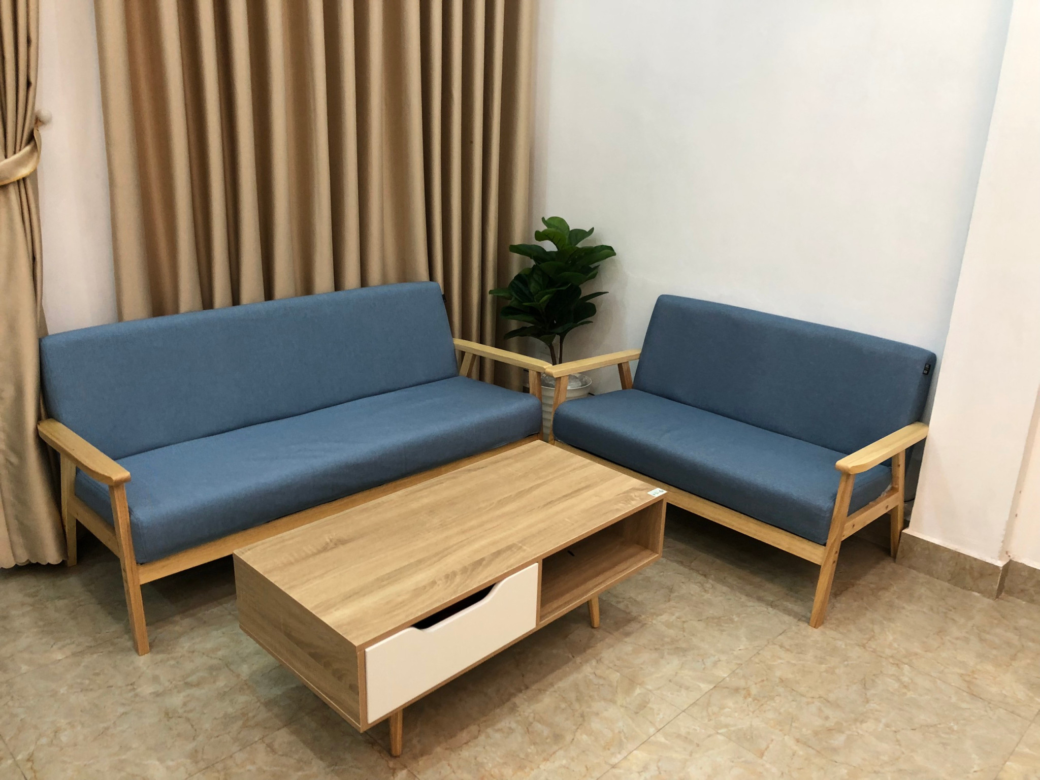 Ghế Sofa Đôi, Sofa Bọt Biển Bọc Nỉ Cao Cấp, Ghế Salon Phòng Khách Khung Gỗ Phong Cách Tân Cổ Điển 2 Chỗ Ngồi Dài 1m