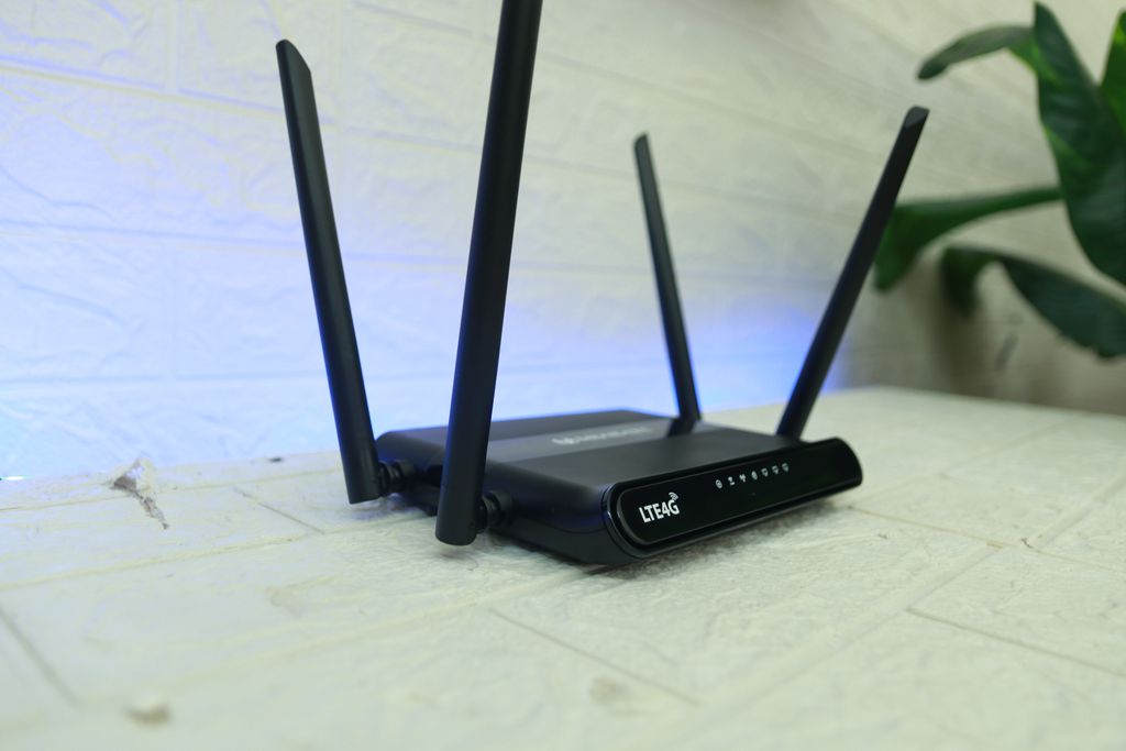 Bộ Phát Wifi 4G MIXIE-LTE 4G  – 4 Cổng Lan – 4 Antenna Wifi