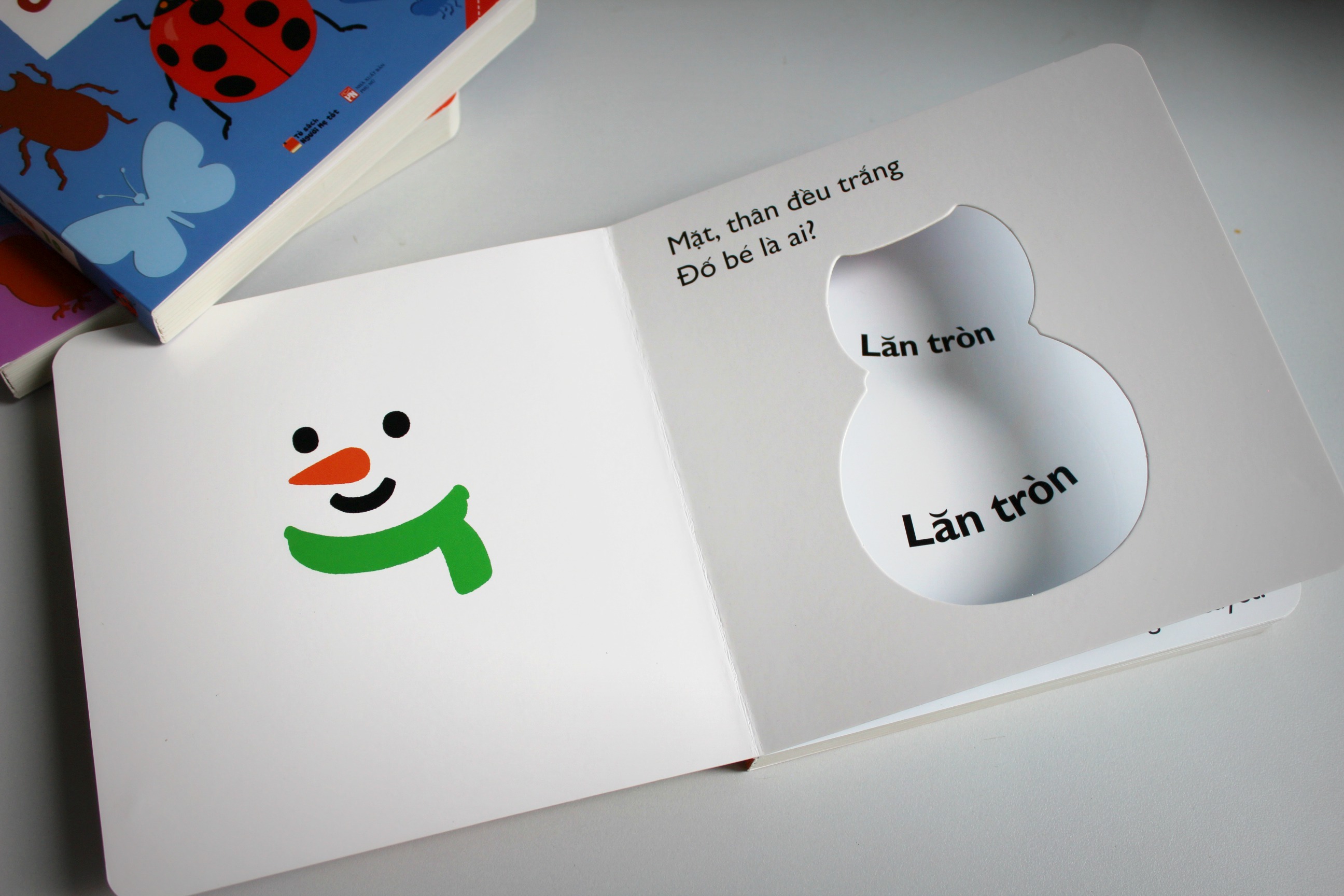 Sách Ehon Nhật Bản - Cùng chơi trốn tìm - Dành cho bé từ 0-6 tuổi - Ehomebooks