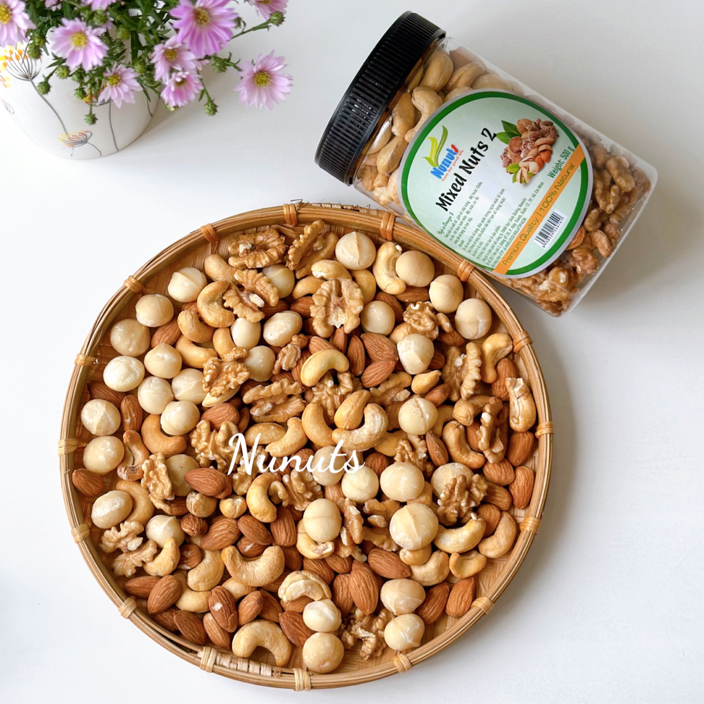 Mix hạt dinh dưỡng cho bà bầu gồm 4 loại tách vỏ sấy giòn, nướng mật ong, làm sữa.