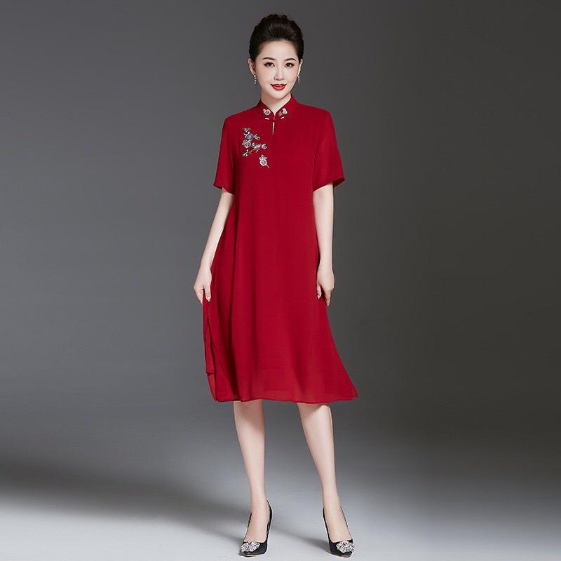 ️Có Big Size️ Đầm Trung Niên Cổ Tàu Cách Điệu Thời Trang, Đầm Trung Niên Thêu Hoa Tặng Mẹ