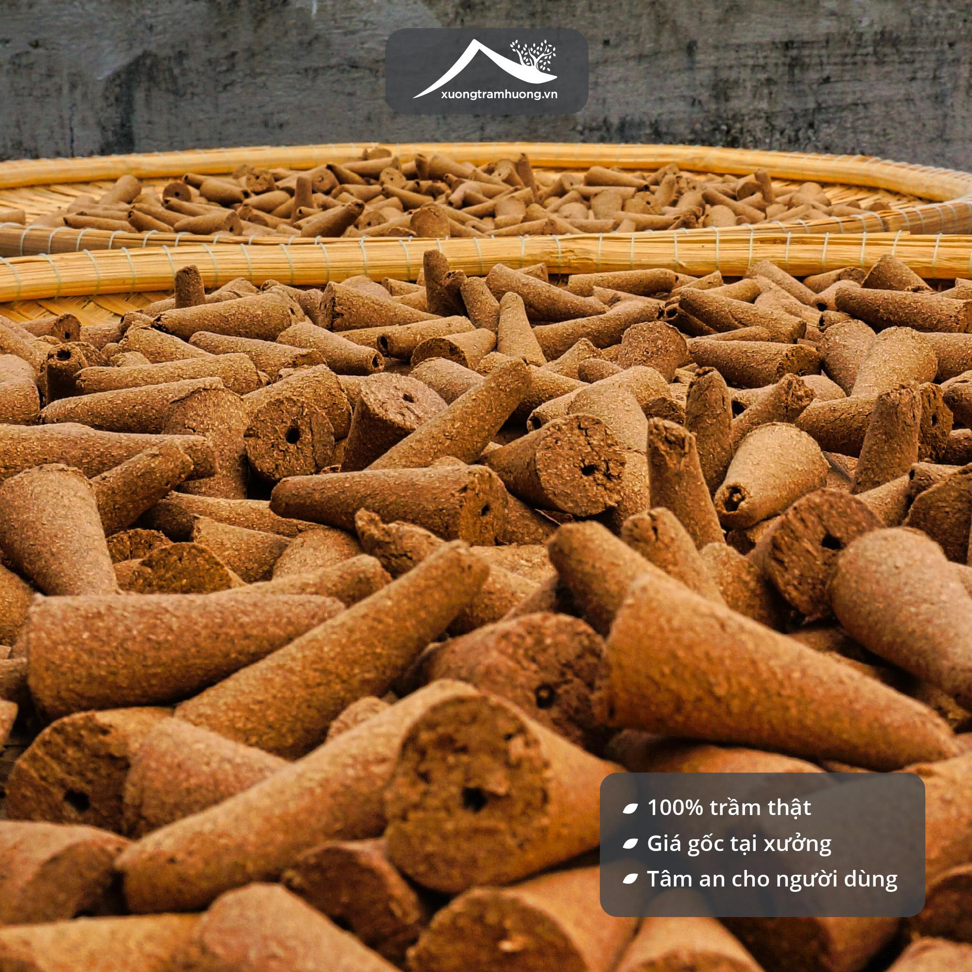 Nụ Trầm Hương Khói Ngược Sạch Xưởng Trầm Hương Thơm Dịu An Toàn Sức Khoẻ Hộp 40 Viên