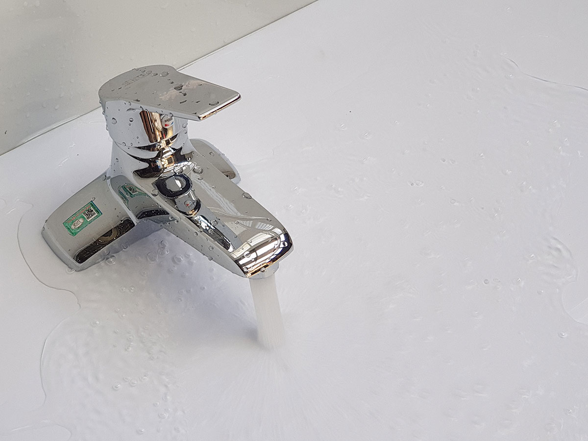 Vòi Lavabo nóng lạnh 2 chân Đồng mạ Chrome Eurolife EL-AZA03-1