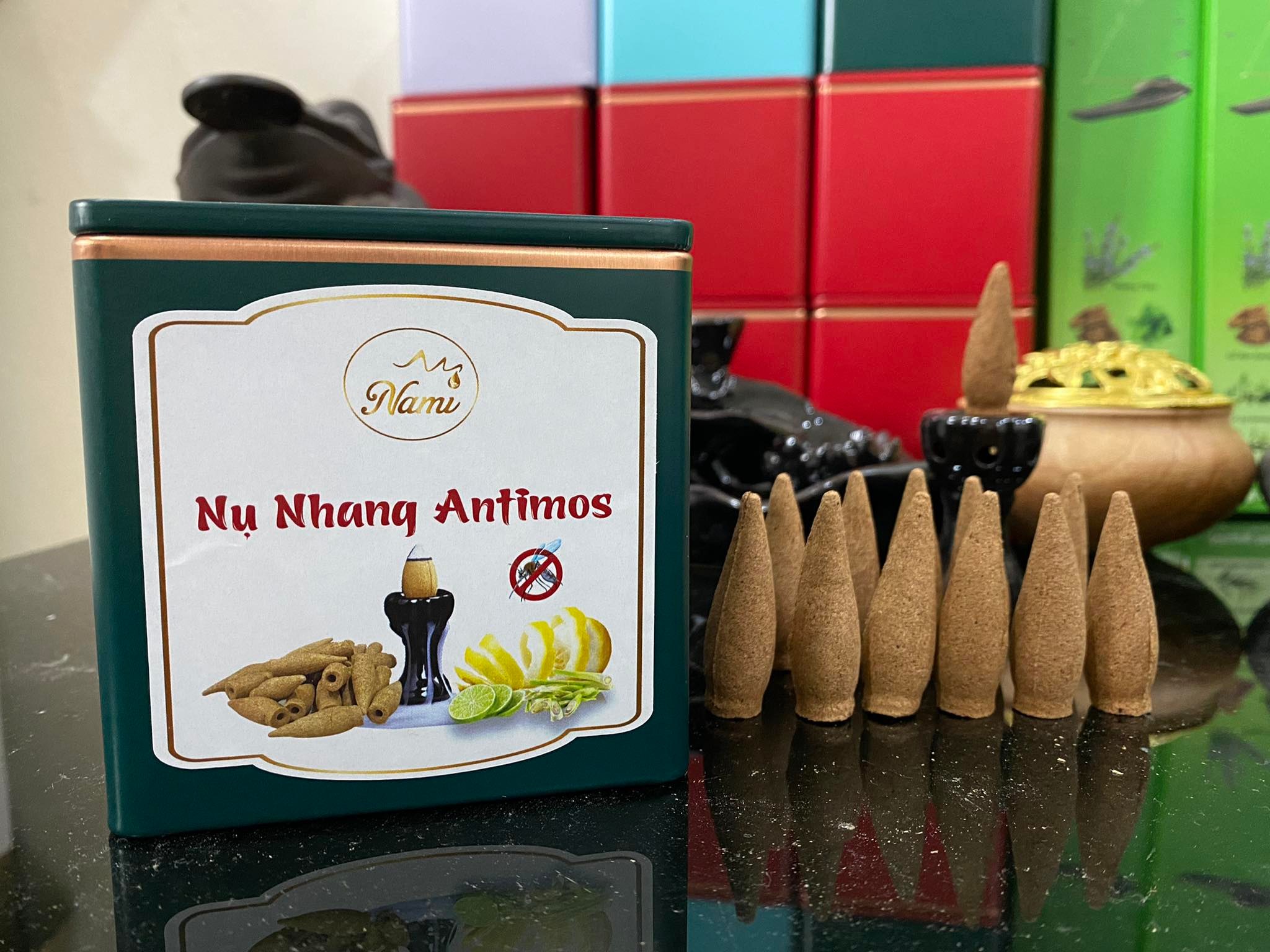 Nhang Nụ Antimos Đuổi muỗi tự nhiên hộp 50 nụ - TẶNG KÈM ĐẾ THÁC KHÓI BẰNG SỨ