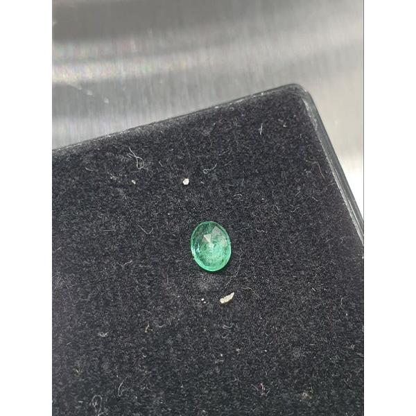 020-L ĐÁ EMERALD LỤC BẢO (THIÊN NHIÊN) 4ly8 độ sạch SI1