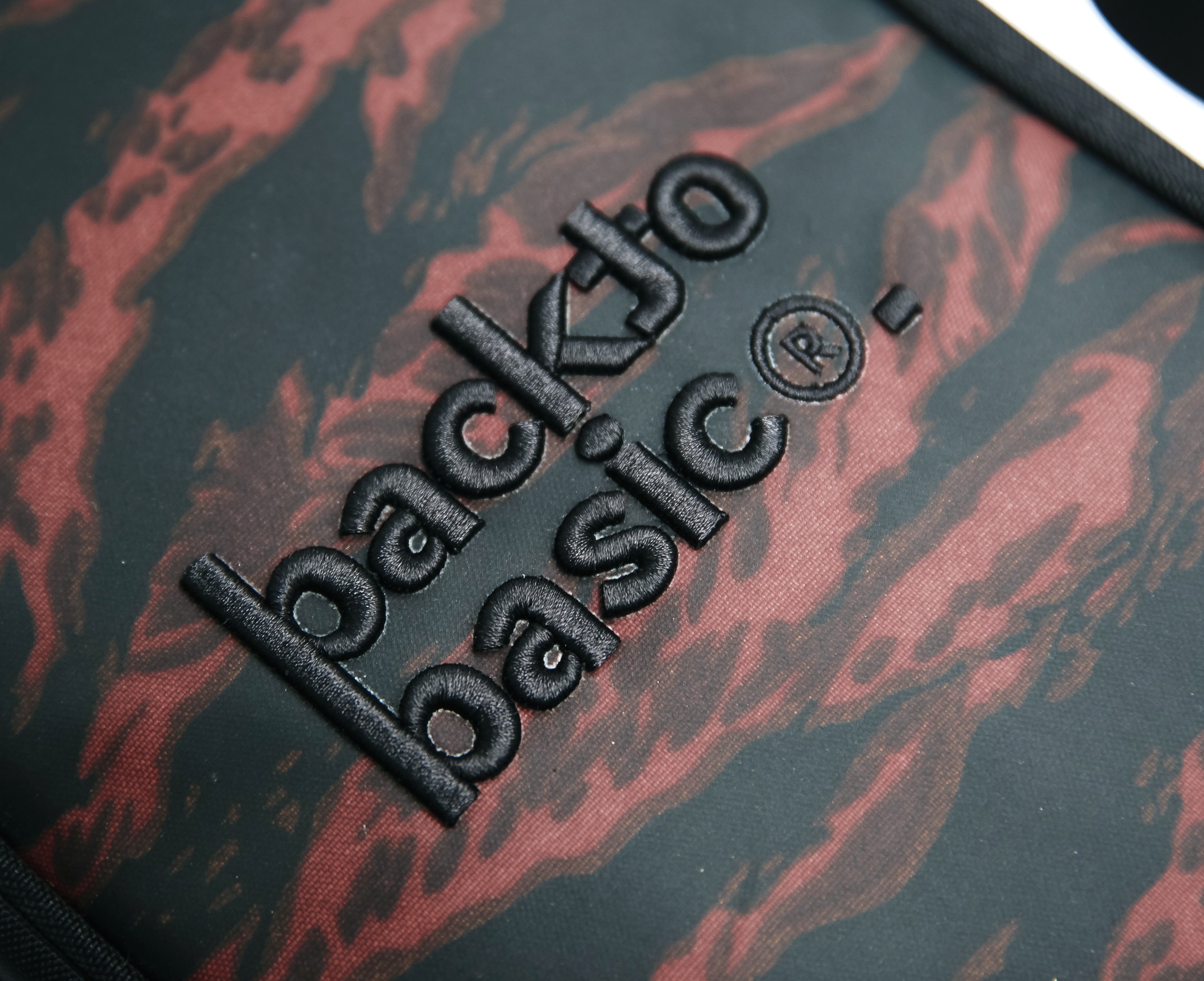 Túi đeo chéo Back To Basic - KUROSU LAVA