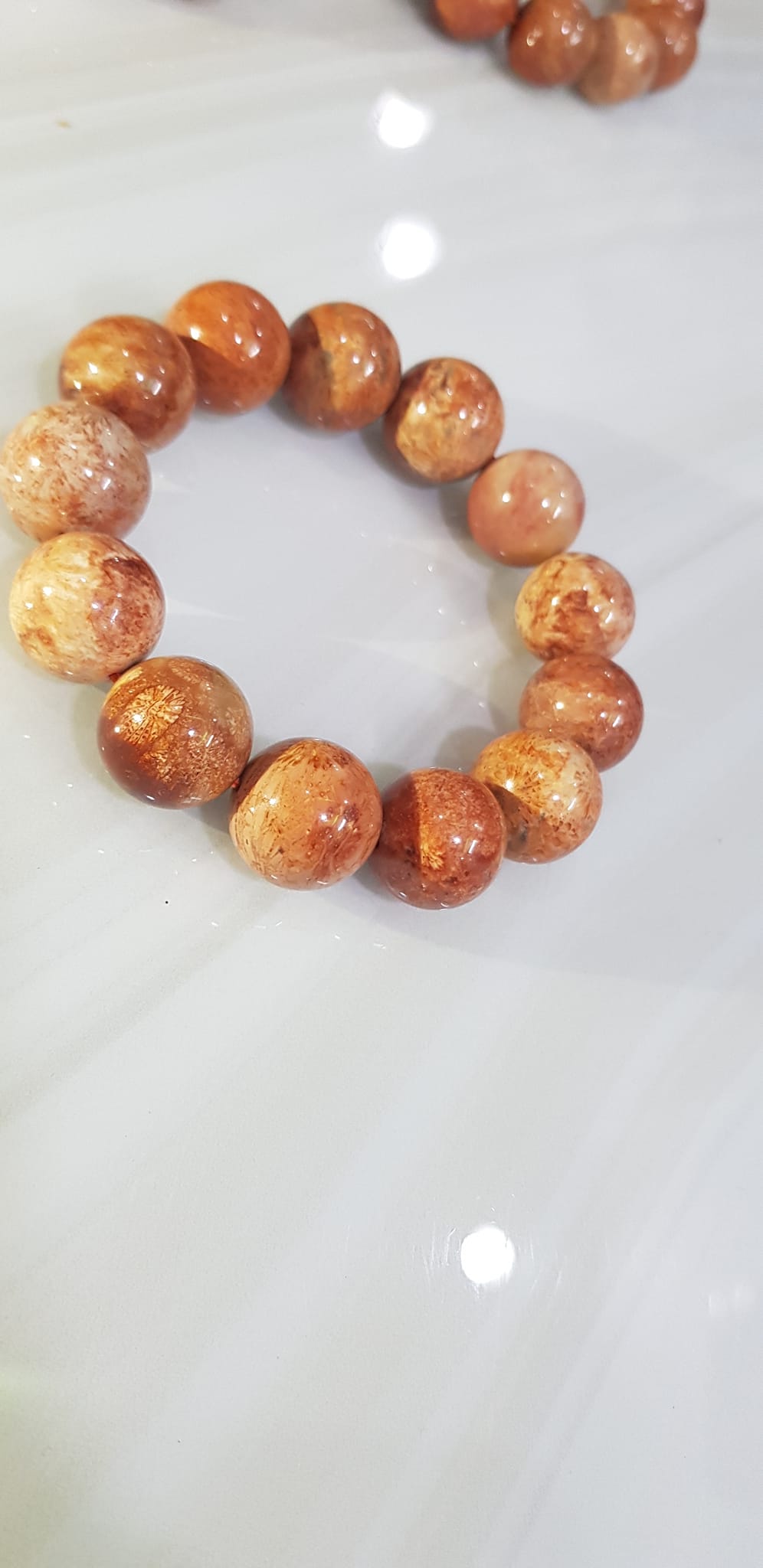 Vòng Tay Nam San Hô Hóa Thạch Mới size vòng 16mm 13 hạt đúng cung sanh tốt Màu Đỏ Hoa Đẹp Sang đỏ dãy núi tự nhiên Vòng hàng hiếm bóng nam đeo đẹp may mắn sang tay lắm ạ