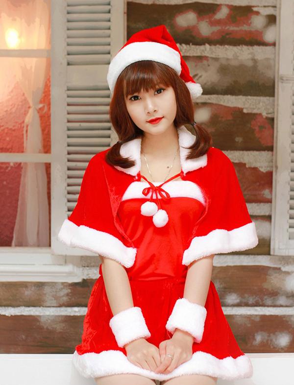 Váy Đầm Noel hoá trang người lớn chất liệu nhung 4 món