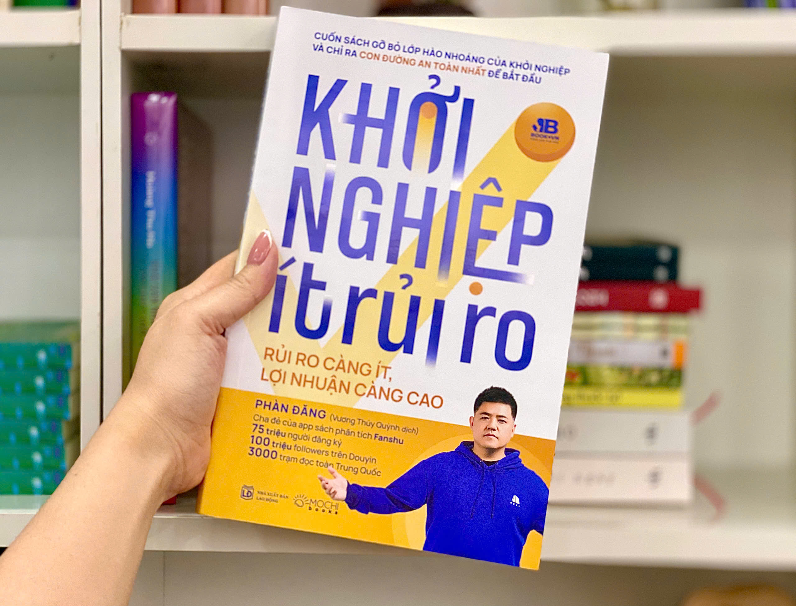 Sách - Khởi nghiệp ít rủi ro: Rủi ro càng ít, lợi nhuận càng cao