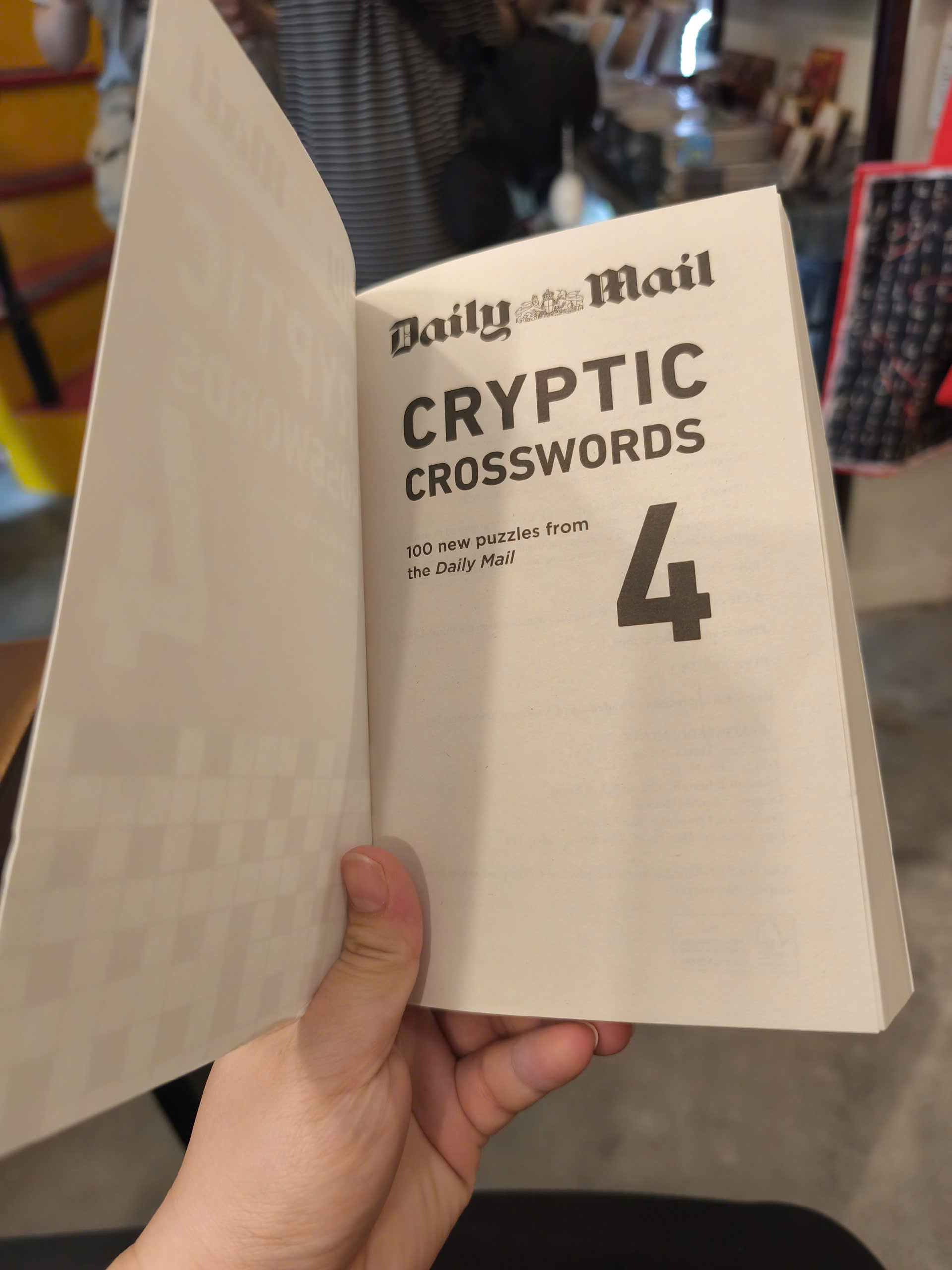 Sách - Cryptic Crosswords 4 | Games / Ngoại văn Nhập khâu UK / Trò chơi ô chữ giải trí