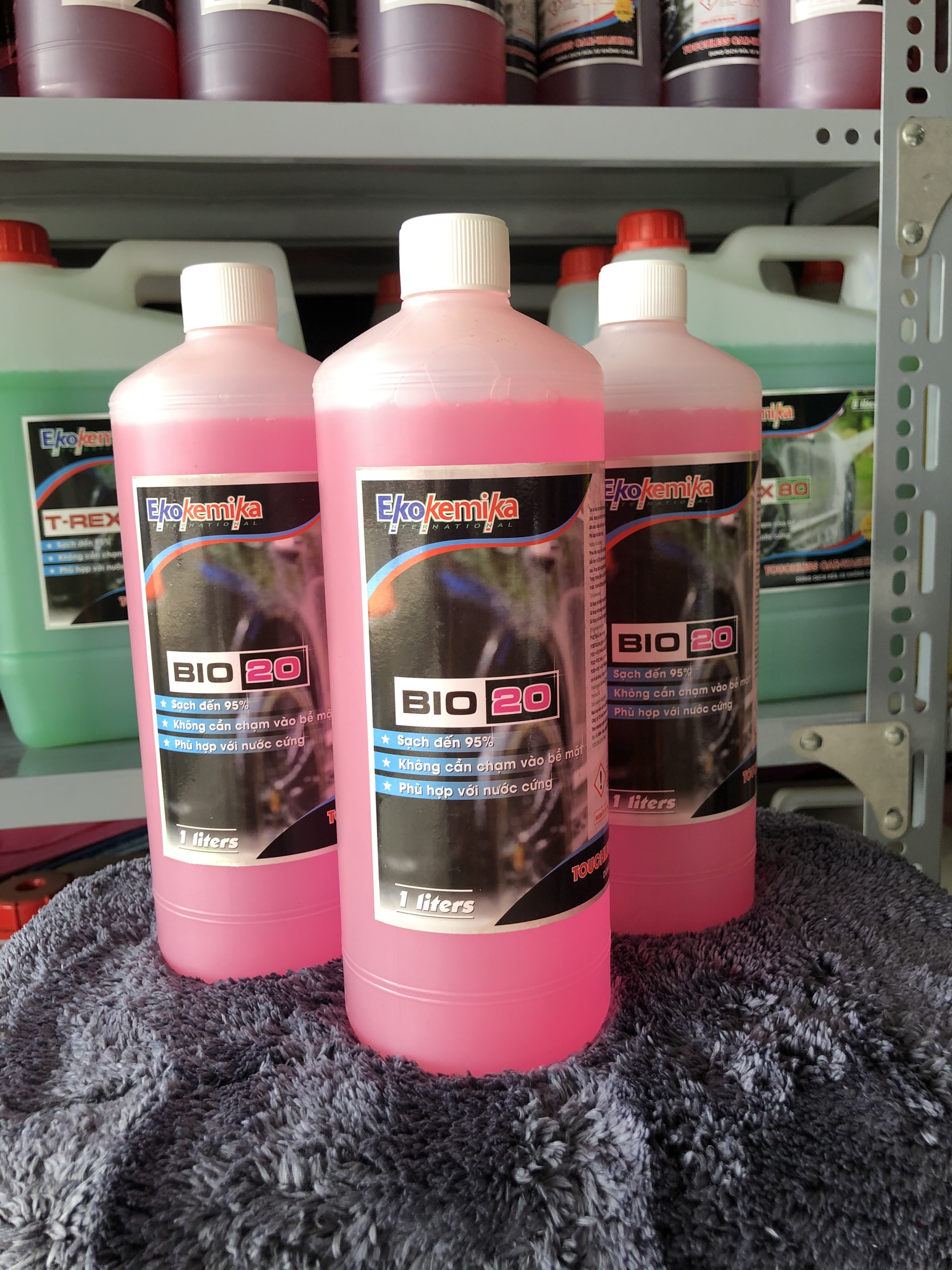 Nước Rửa Xe Không Chạm Ekokemika Bio 20-1L