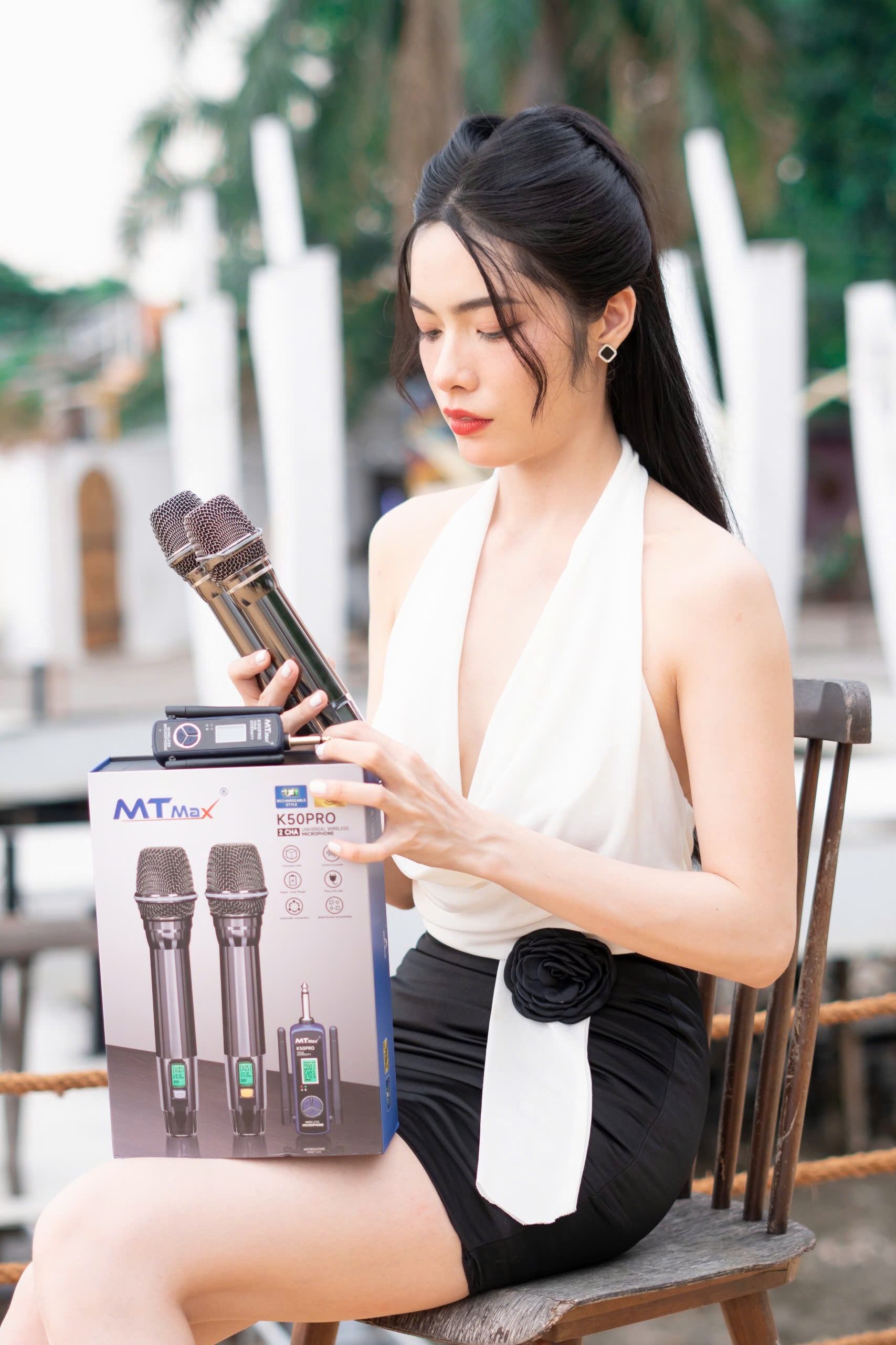 Micro Cao Cấp MTMAX K50PRO - Micro Karaoke Không Dây Đa Năng Sử Dụng Cho Tất Loại Loa Kéo, Vang, Amply Thiết Kế Mới Lạ Siêu Đẹp Bắt Sóng Xa Đến 100M . HÀNG CHÍNH HÃNG