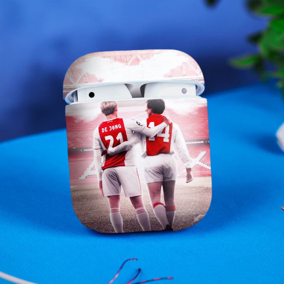 Miếng dán skin chống bẩn cho tai nghe AirPods in hình Bóng đá - De Jong and Cruyff - BDx013 (bản không dây 1 và 2)