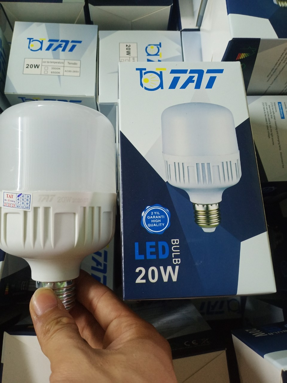 Bóng đèn led trụ 20w