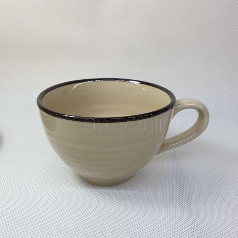 Bộ cốc tách capuchino 220ml vẽ hoa đỏ 3D. Bộ cốc có quai kèm đĩa. Gốm sứ Bát tràng