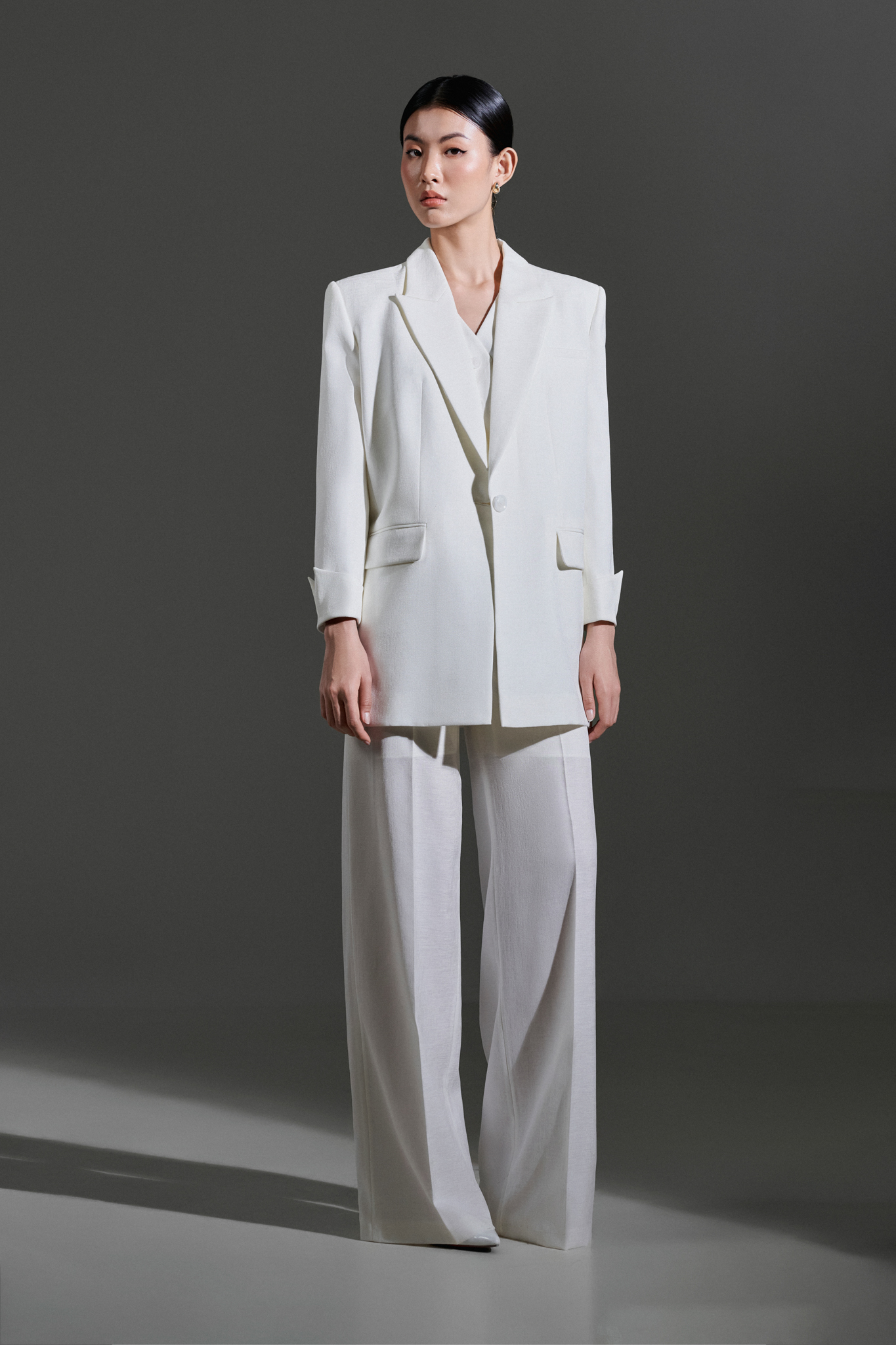 Quần vải ống suông fom dài TOVE màu trắng thiết kế cao cấp WHITE CHIC